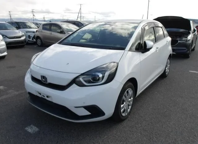 
								Honda Fit e-HEV 2020 full									