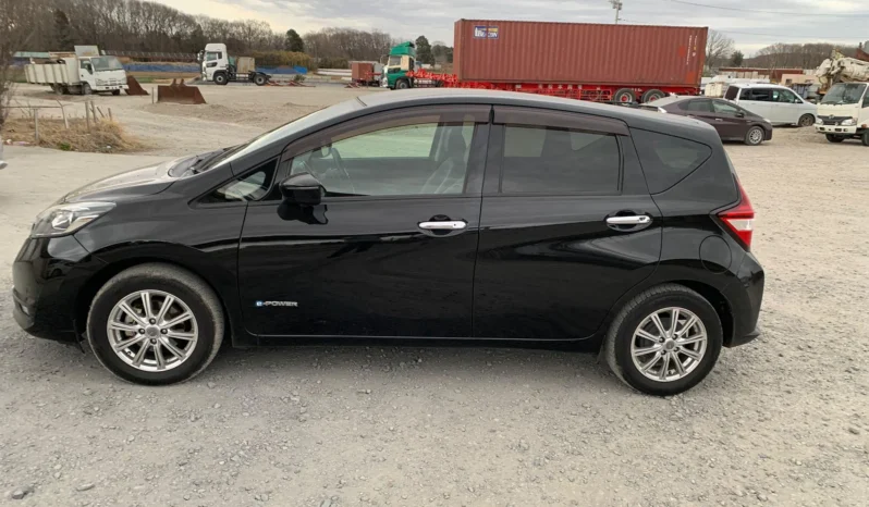 
								Nissan Note E-Power 2019 Medalist full									