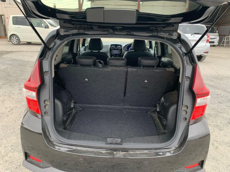
								Nissan Note E-Power 2019 Medalist full									