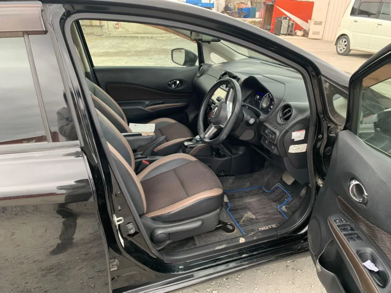 
								Nissan Note E-Power 2019 Medalist full									