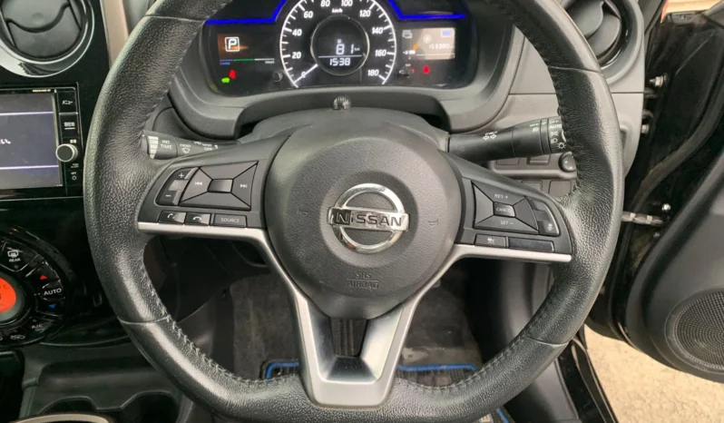
								Nissan Note E-Power 2019 Medalist full									