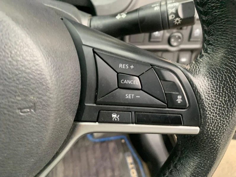 
								Nissan Note E-Power 2019 Medalist full									