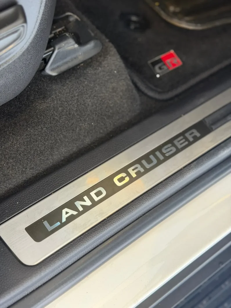 
								Toyota Land Cruiser LC300 GR 2021 Diesel full									
