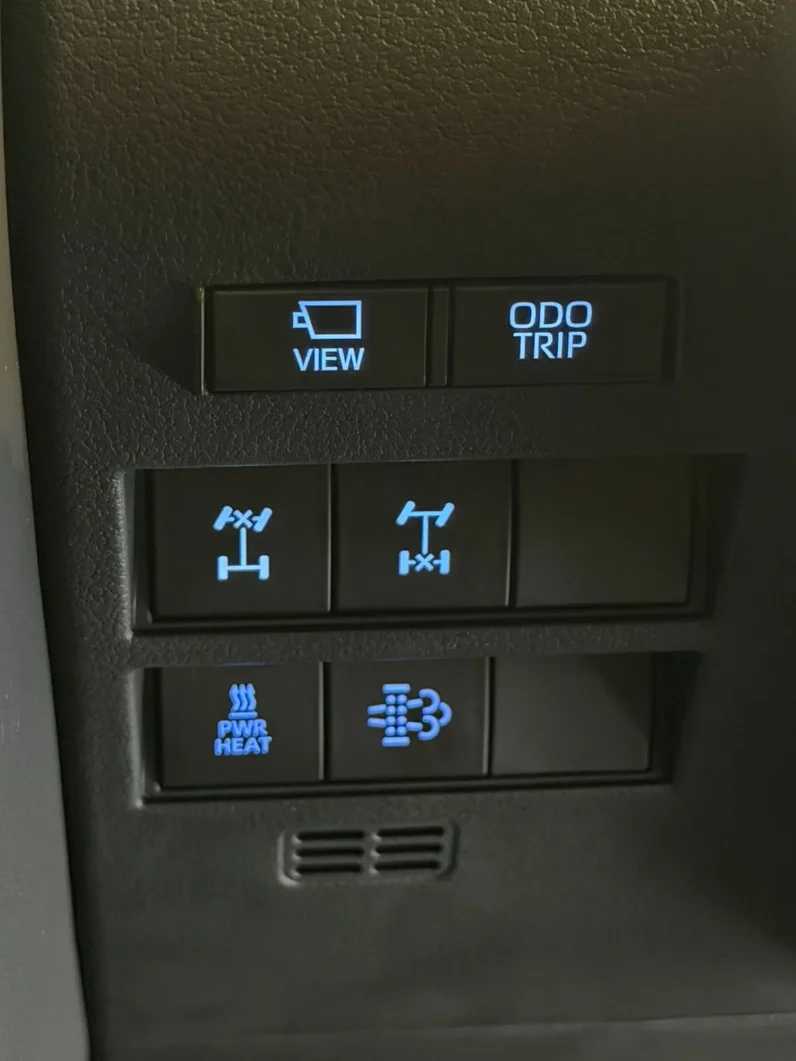 
								Toyota Land Cruiser LC300 GR 2021 Diesel full									