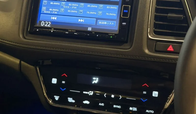 
								Honda Vezel Hybrid AWD 2019 full									