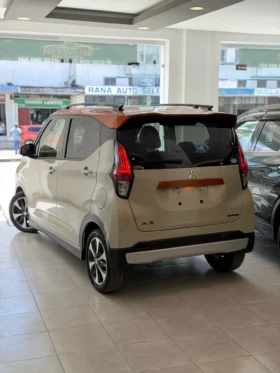 Mitsubishi ek X 2019 Hybrid Turbo MI-Pilot Two Tone