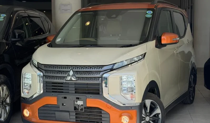 
								Mitsubishi ek X 2019 Hybrid Turbo MI-Pilot Two Tone full									