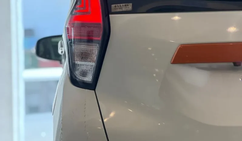
								Mitsubishi ek X 2019 Hybrid Turbo MI-Pilot Two Tone full									