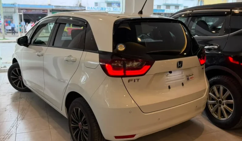 
								Honda Fit e-HEV 2020 full									