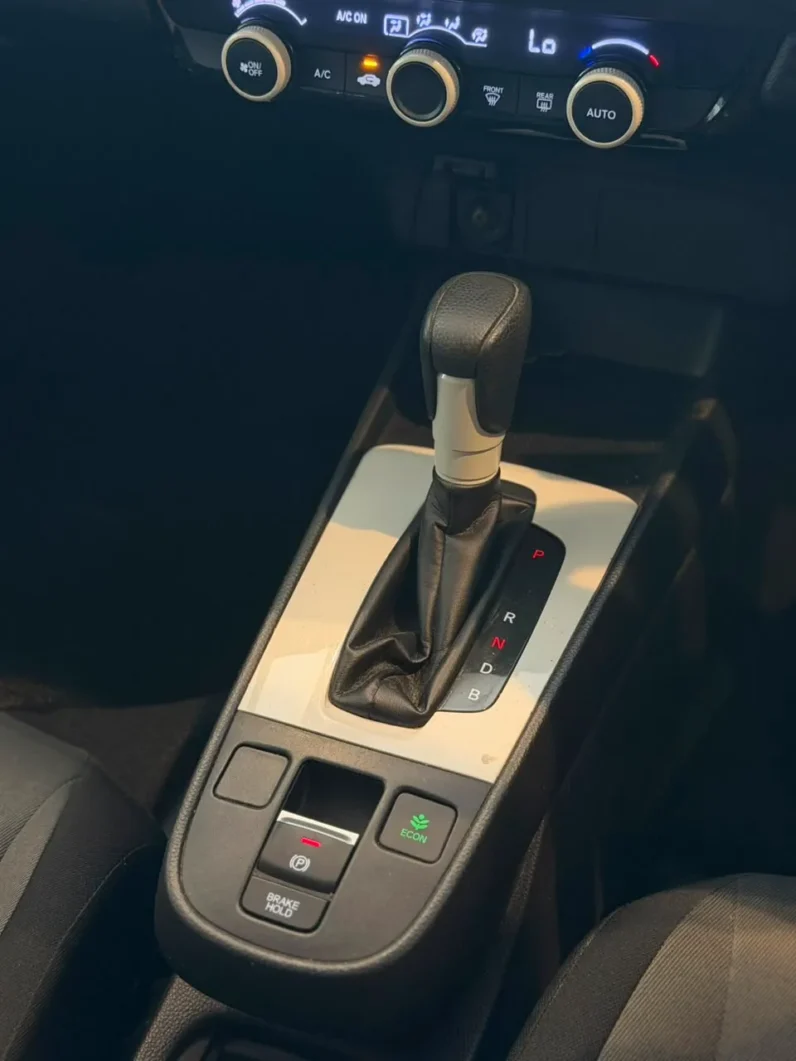 
								Honda Fit e-HEV 2020 full									