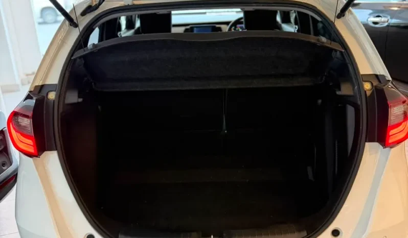 
								Honda Fit e-HEV 2020 full									