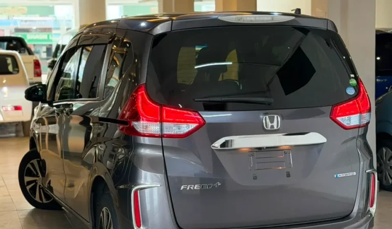 
								Honda Freed+ Hybrid 2019 full									