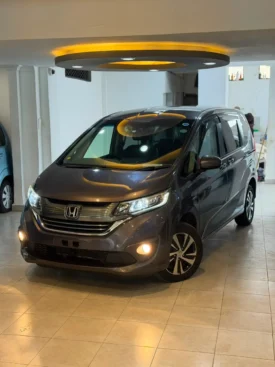 Honda Freed+ Hybrid 2019