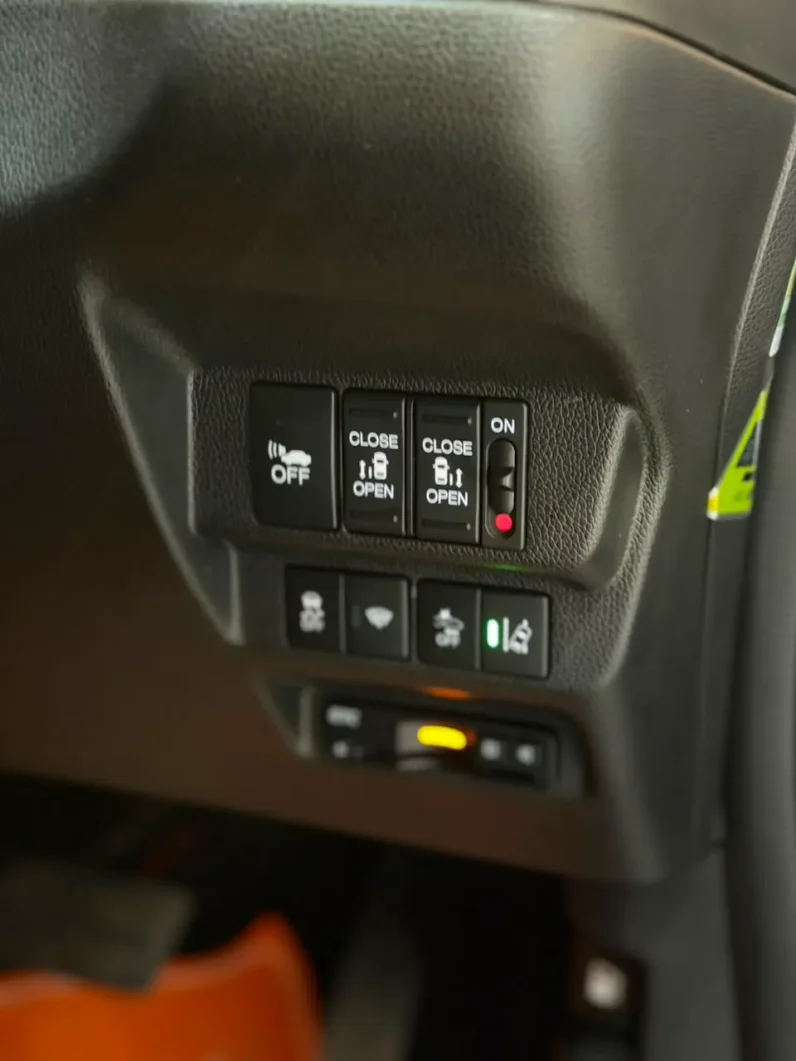 
								Honda Freed+ Hybrid 2019 full									
