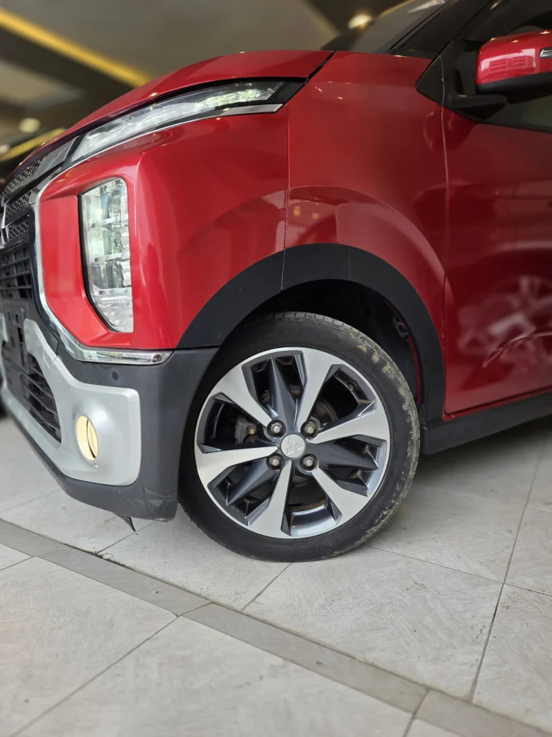 
								Mitsubishi eK X 2019 Hybrid G full									