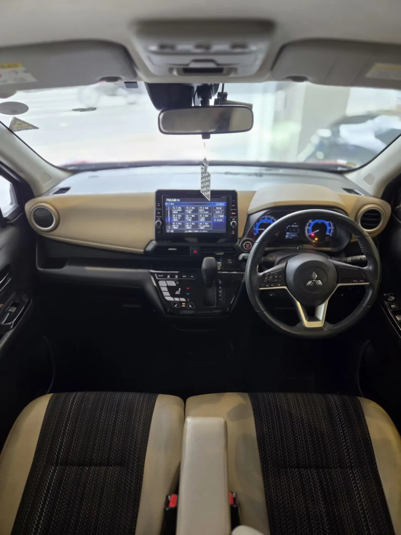 
								Mitsubishi eK X 2019 Hybrid G full									