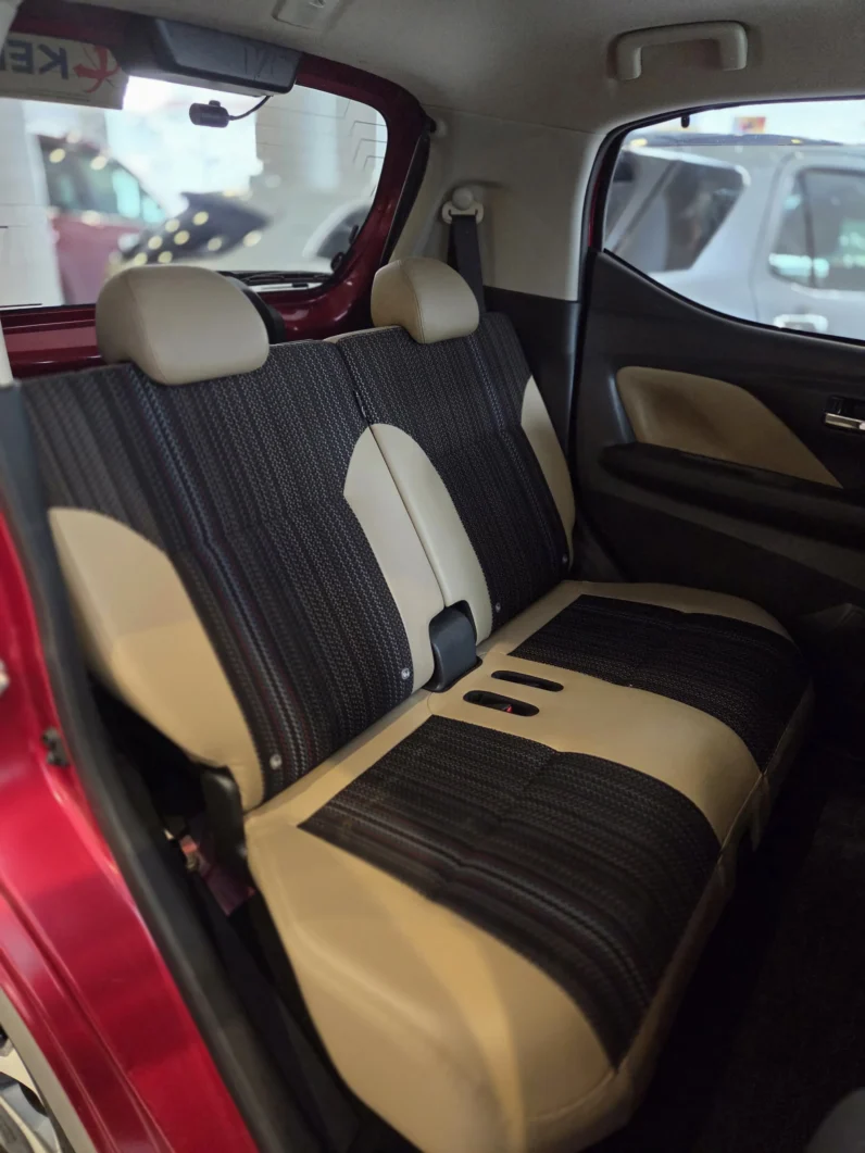 
								Mitsubishi eK X 2019 Hybrid G full									