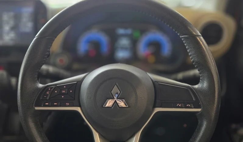
								Mitsubishi eK X 2019 Hybrid G full									