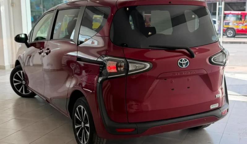 
								Toyota Sienta Hybrid 2019 G full									