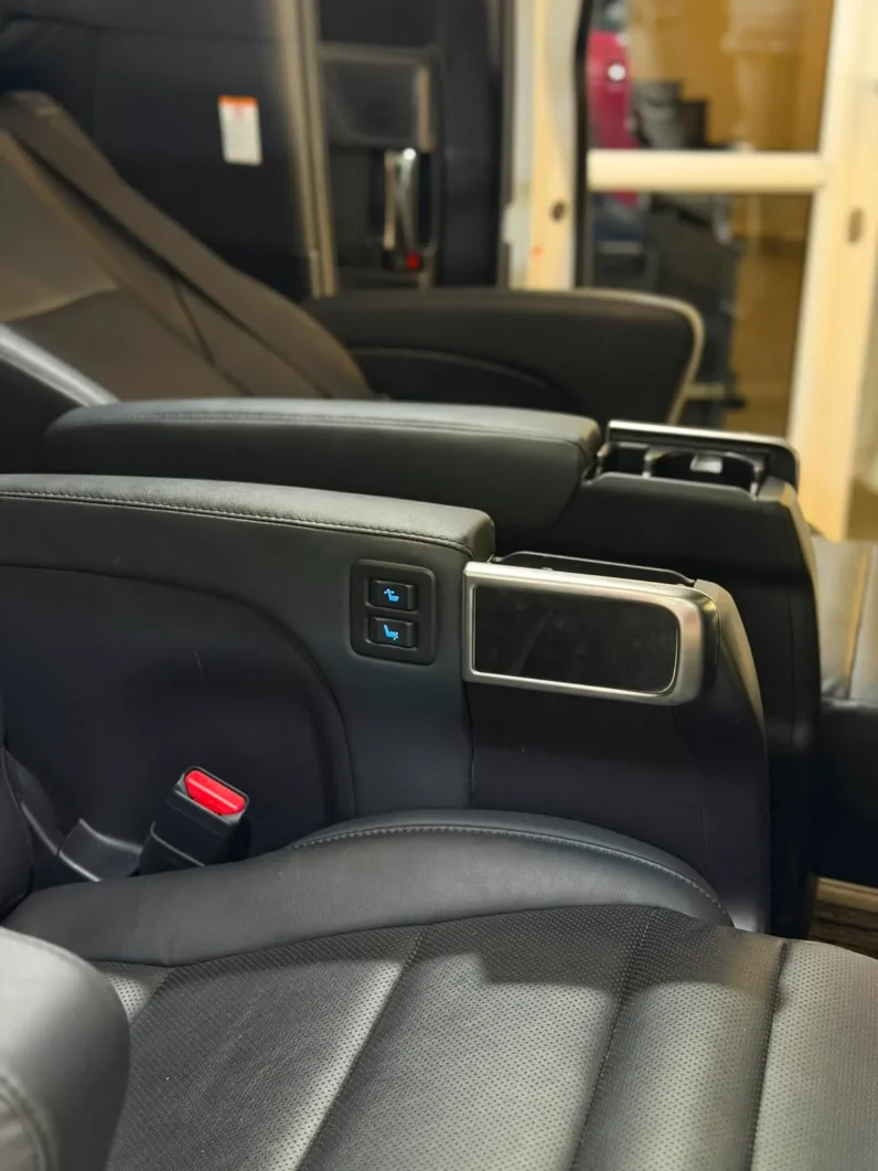 
								Toyota Vellfire 2019 Z G Edition Double Sunroof Power Captain Seats full									