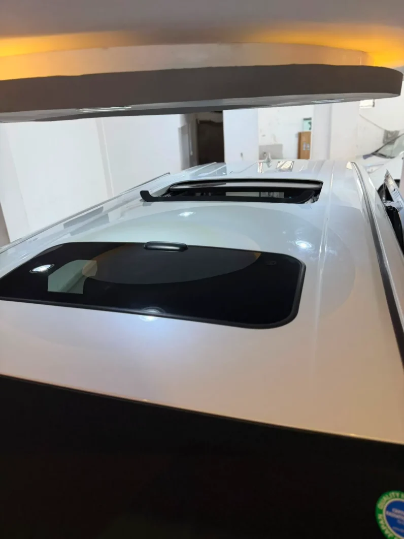 
								Toyota Vellfire 2019 Z G Edition Double Sunroof Power Captain Seats full									
