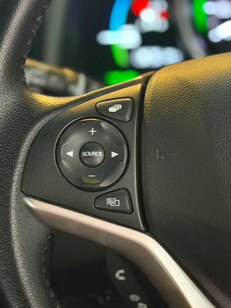 
								Honda Fit Hybrid 2019 L Honda Sensing full									