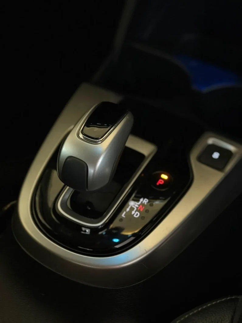 
								Honda Fit Hybrid 2019 L Honda Sensing full									
