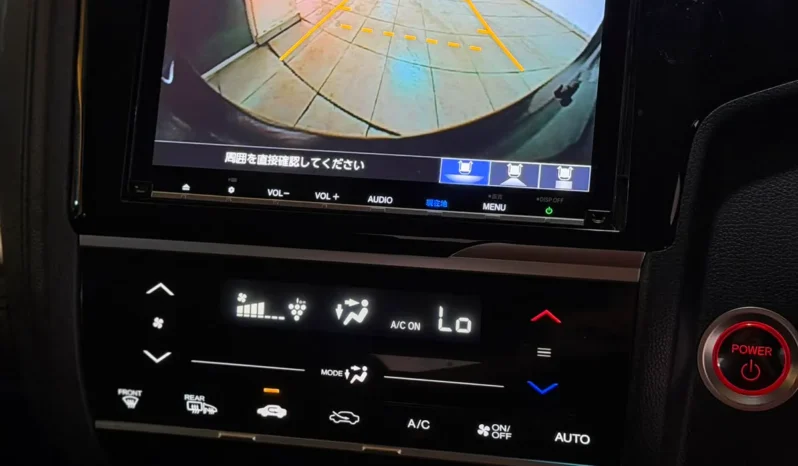 
								Honda Fit Hybrid 2019 L Honda Sensing full									