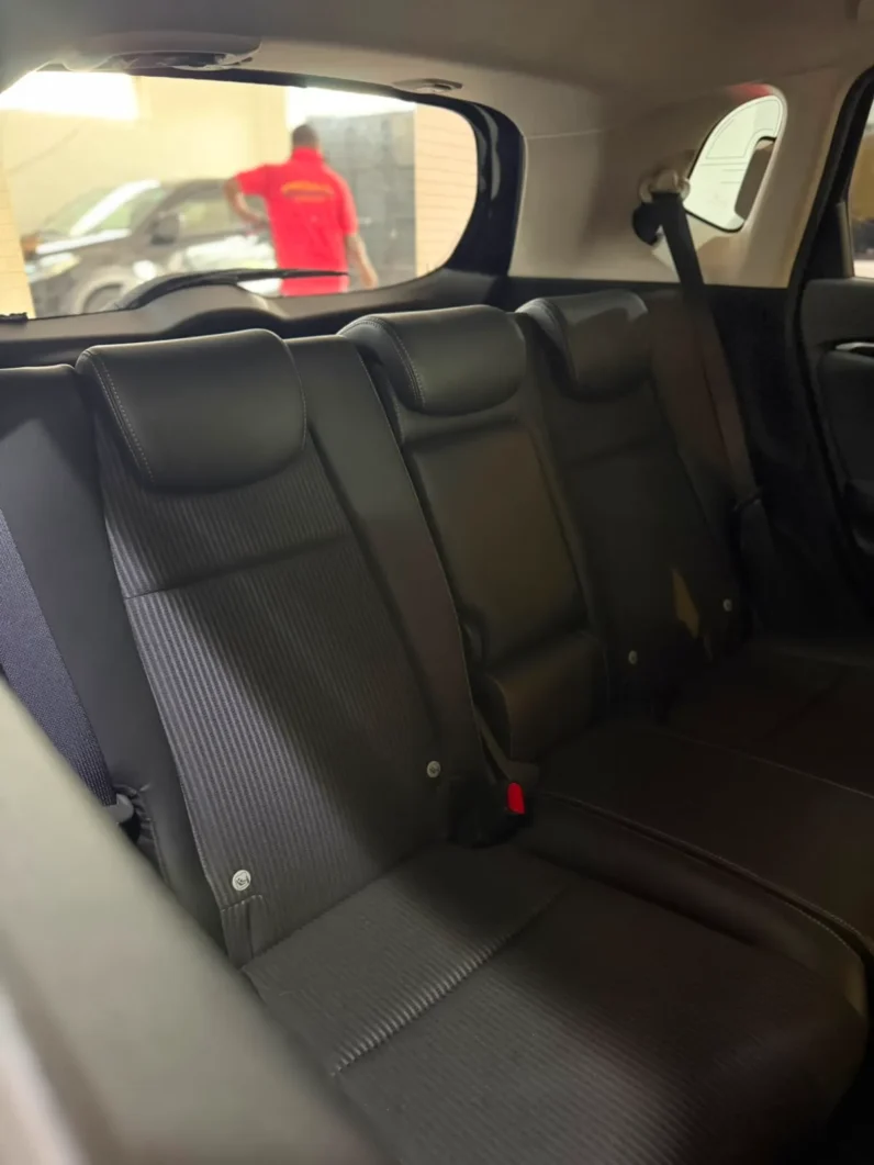 
								Honda Fit Hybrid 2019 L Honda Sensing full									