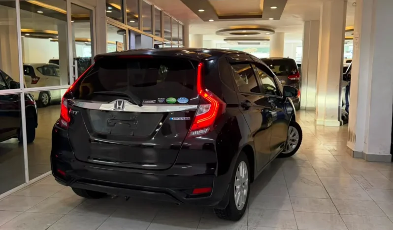 
								Honda Fit Hybrid 2019 L Honda Sensing full									