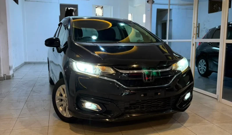 
								Honda Fit Hybrid 2019 L Honda Sensing full									
