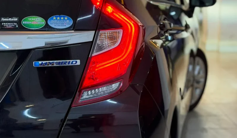 
								Honda Fit Hybrid 2019 L Honda Sensing full									