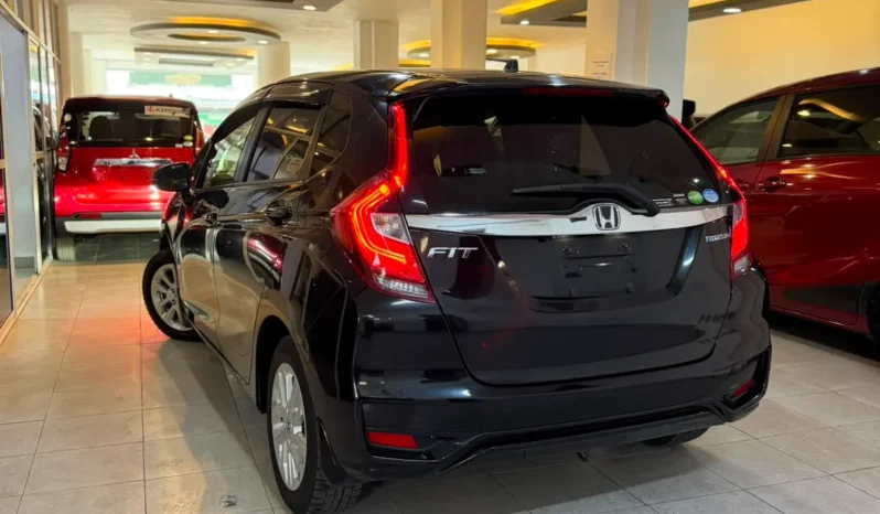 
								Honda Fit Hybrid 2019 L Honda Sensing full									