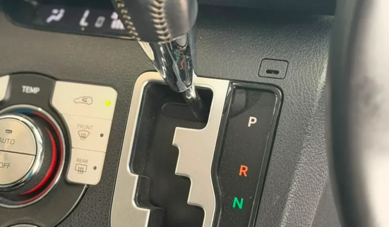 
								Toyota Sienta Hybrid 2019 G full									