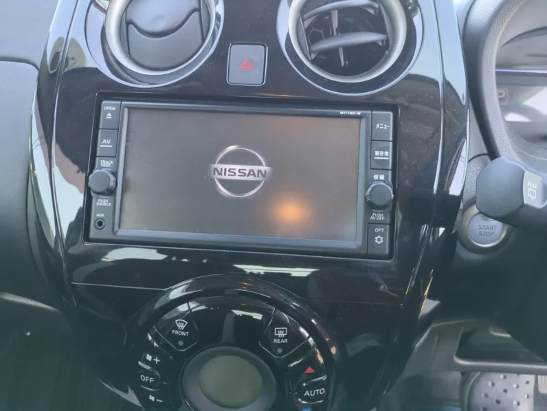
								Nissan Note E-Power 2019 full									