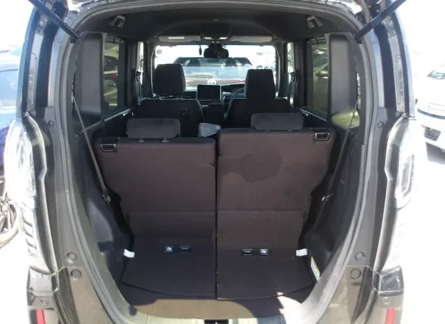 
								Honda N Box 2019 Custom G L full									
