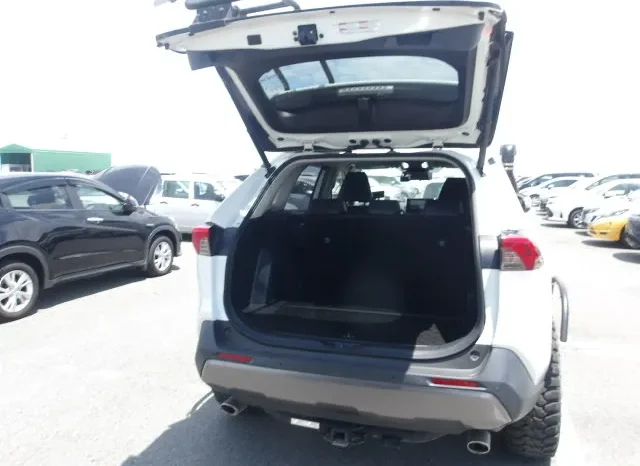 
								Toyota RAV4 Adventure 2019 G Z-PKG Overland Off-Road Edition 4×4 full									