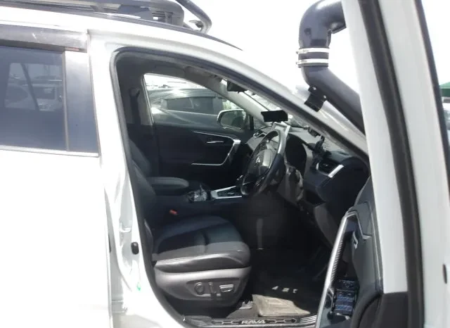 
								Toyota RAV4 Adventure 2019 G Z-PKG Overland Off-Road Edition 4×4 full									