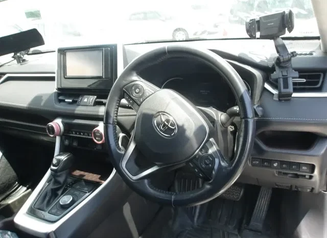
								Toyota RAV4 Adventure 2019 G Z-PKG Overland Off-Road Edition 4×4 full									