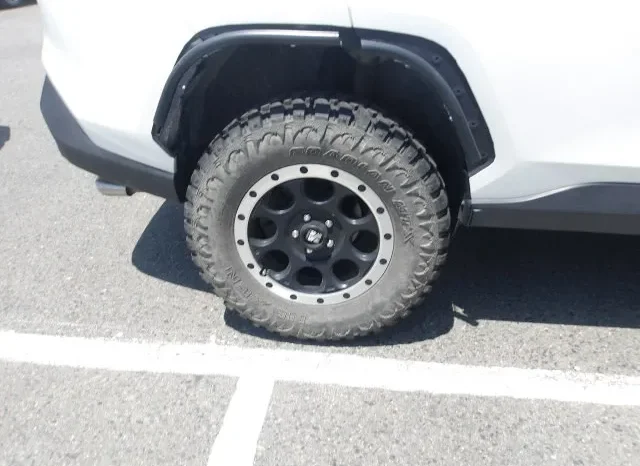 
								Toyota RAV4 Adventure 2019 G Z-PKG Overland Off-Road Edition 4×4 full									