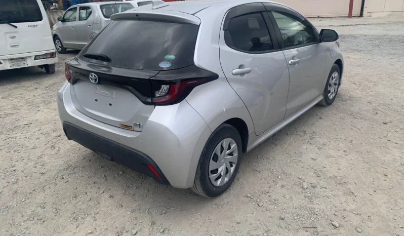 
								Toyota Yaris Hybrid 2020 full									