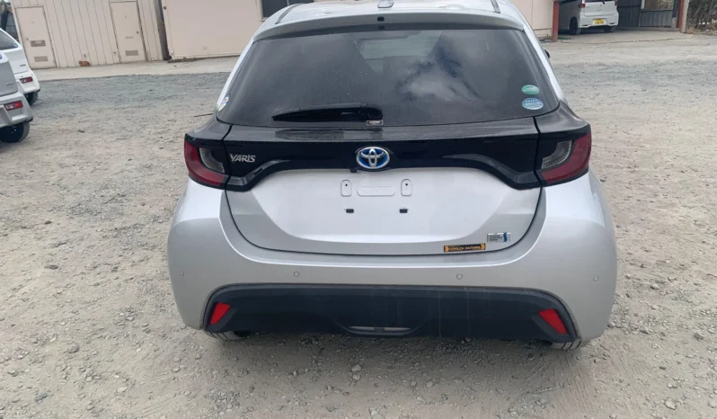 
								Toyota Yaris Hybrid 2020 full									