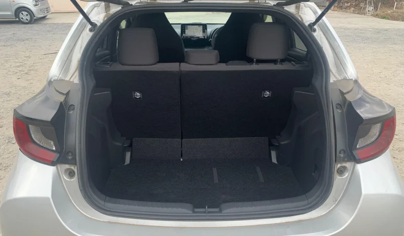 
								Toyota Yaris Hybrid 2020 full									