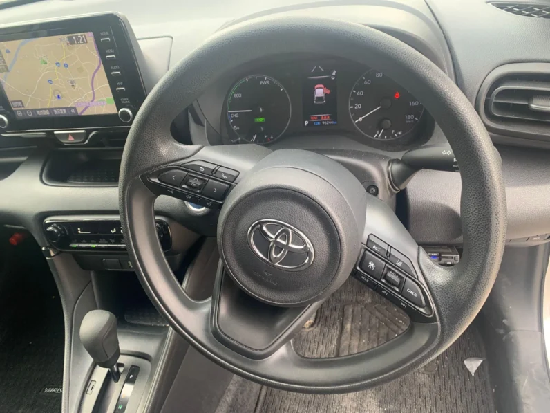 
								Toyota Yaris Hybrid 2020 full									
