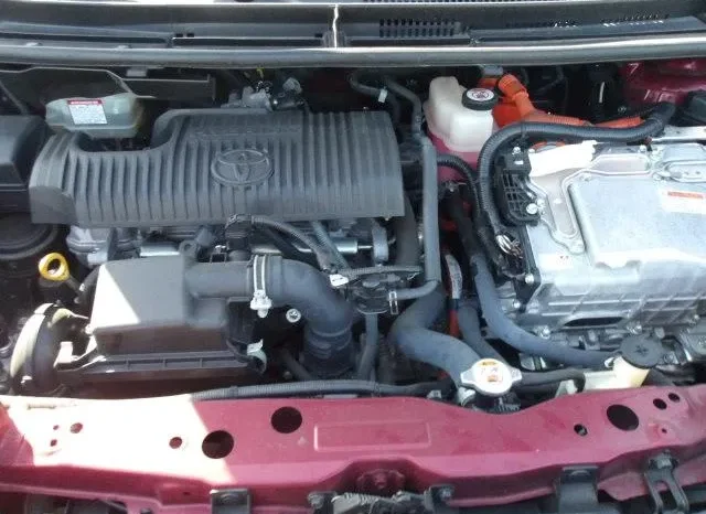 
								Toyota Sienta Hybrid 2019 G full									