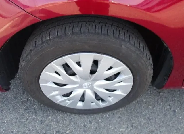 
								Toyota Sienta Hybrid 2019 G full									