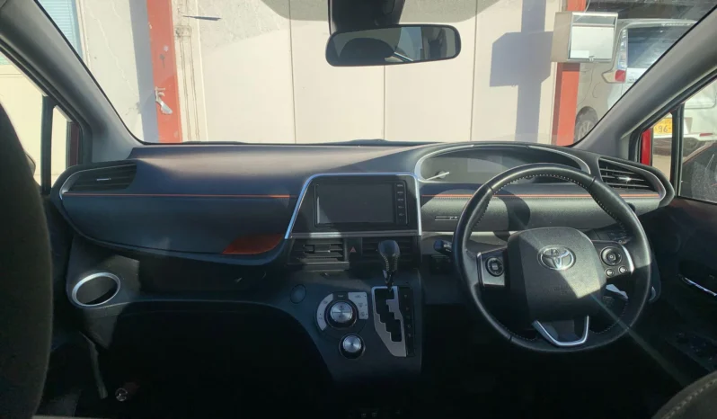 
								Toyota Sienta Hybrid 2019 G full									