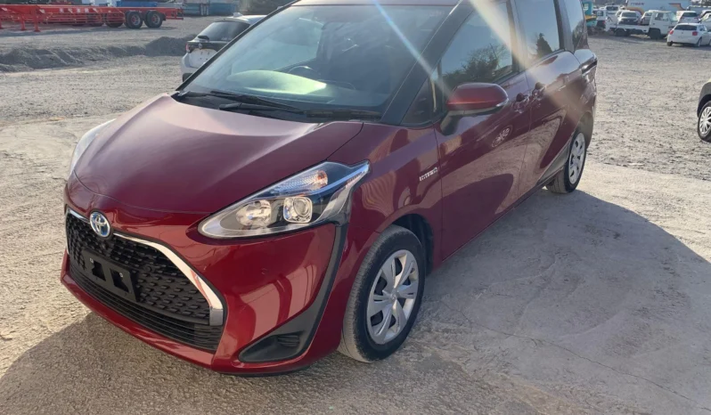 
								Toyota Sienta Hybrid 2019 G full									
