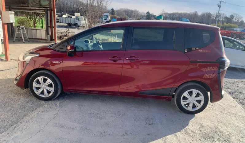 
								Toyota Sienta Hybrid 2019 G full									