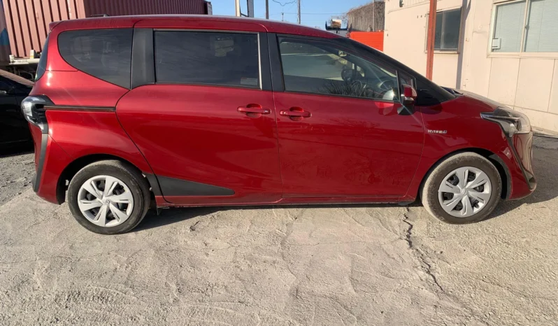 
								Toyota Sienta Hybrid 2019 G full									